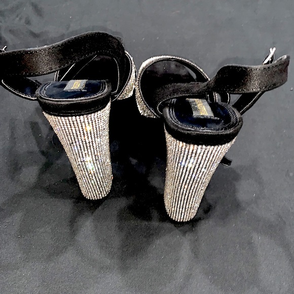Platform bedazzled black heels - Picture 4 of 5